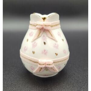 Irish Dresden Lace Mini Vase Toothpick Holder Porcelain with Hearts and Flowers